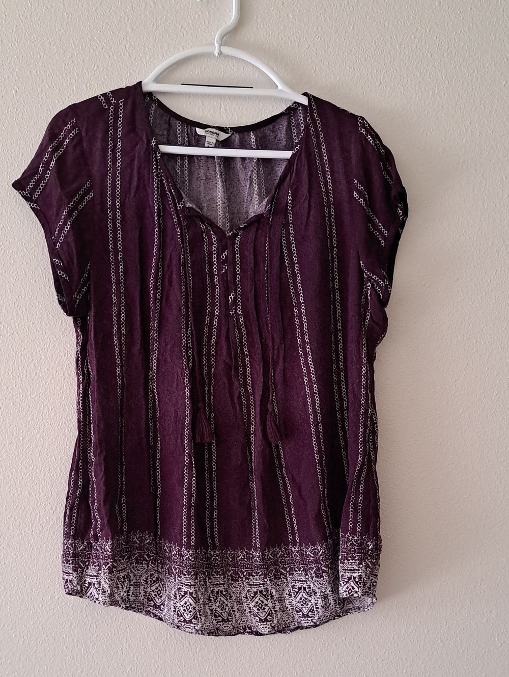 Sonoma Plum Short Sleeve Tie-Front Tunic with Patterned Hem